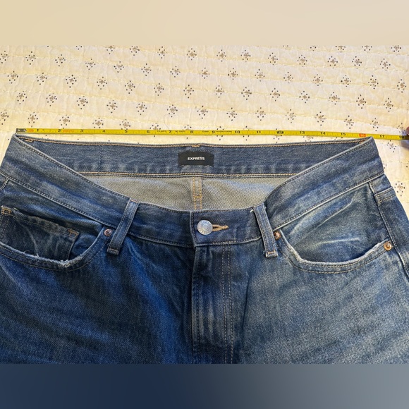 Express High Rise Jeans - Picture 2 of 8